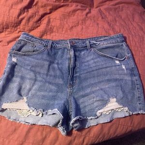 Plus Size Distressed Denim shorts